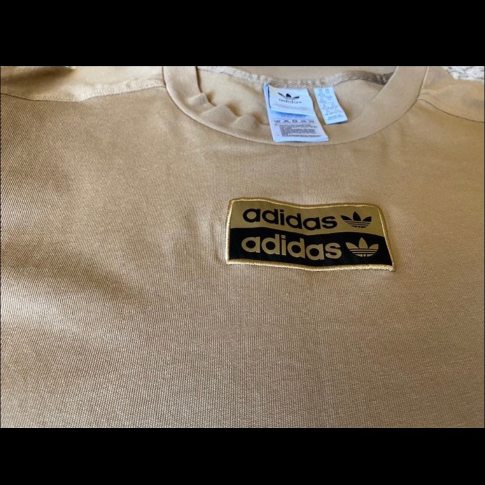 Adidas side button snap shirt